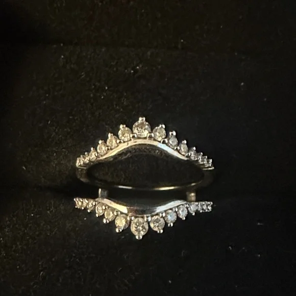 Elegant Silver Women’s Diamond Rings - Picture 7 of 11
